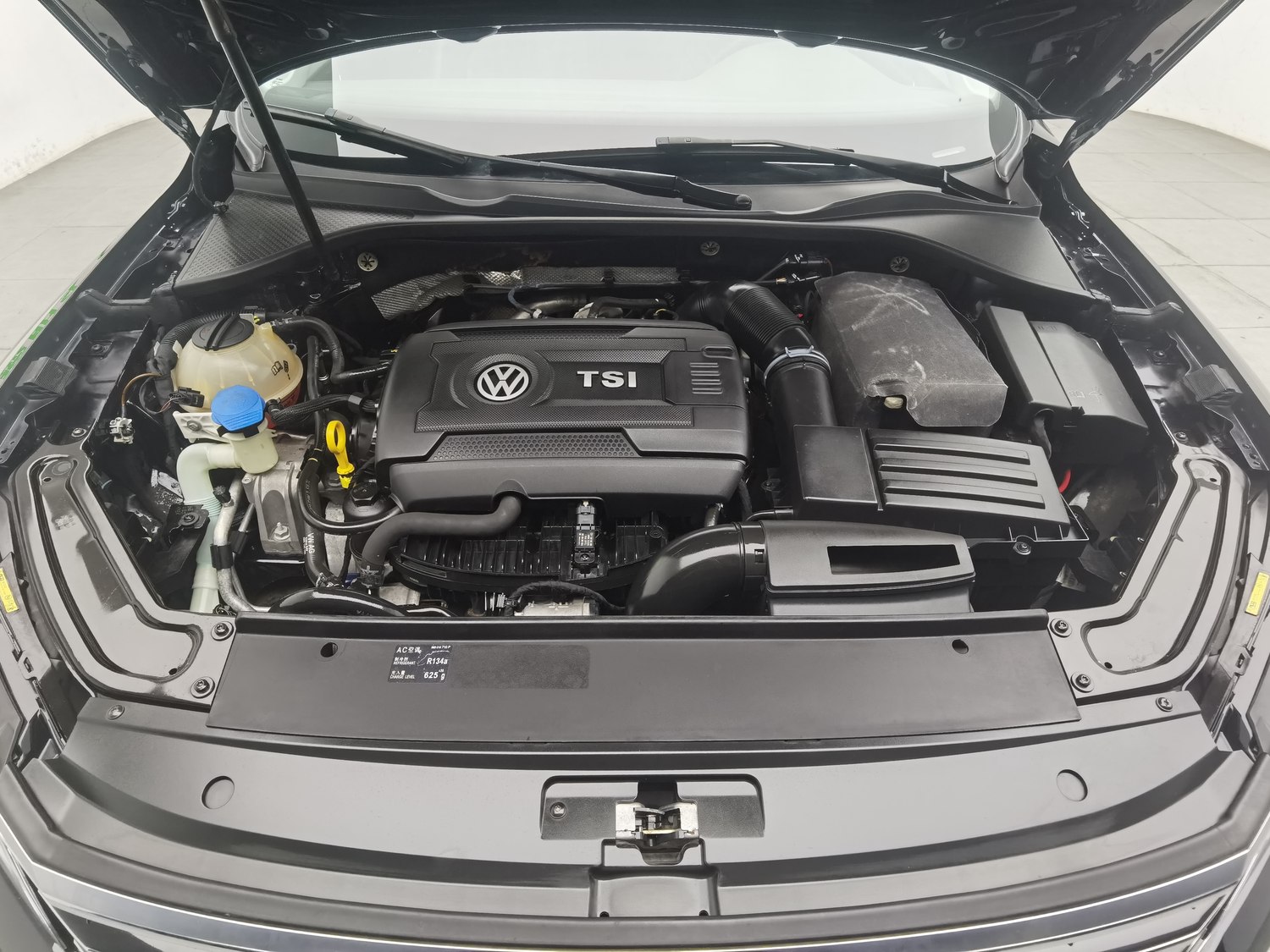 Used Volkswagen Passat 2017 1.8 AT