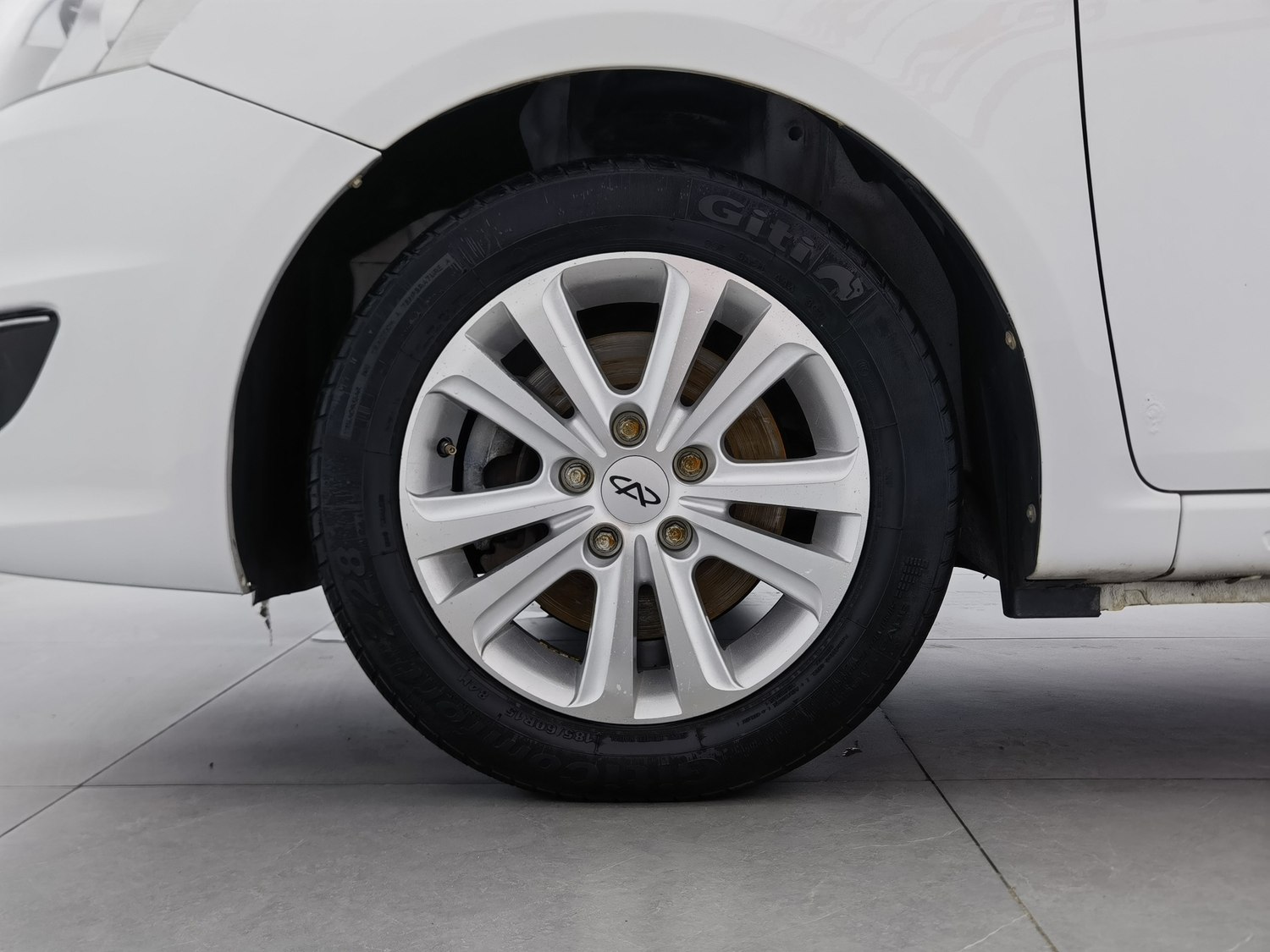 Used Chery E3 2013 1.5 MT