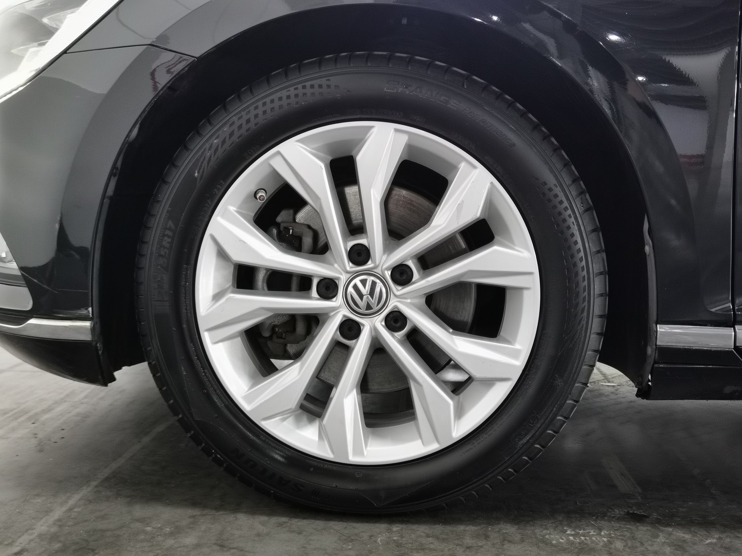 Used Volkswagen Magotan 2017 1.8 AT
