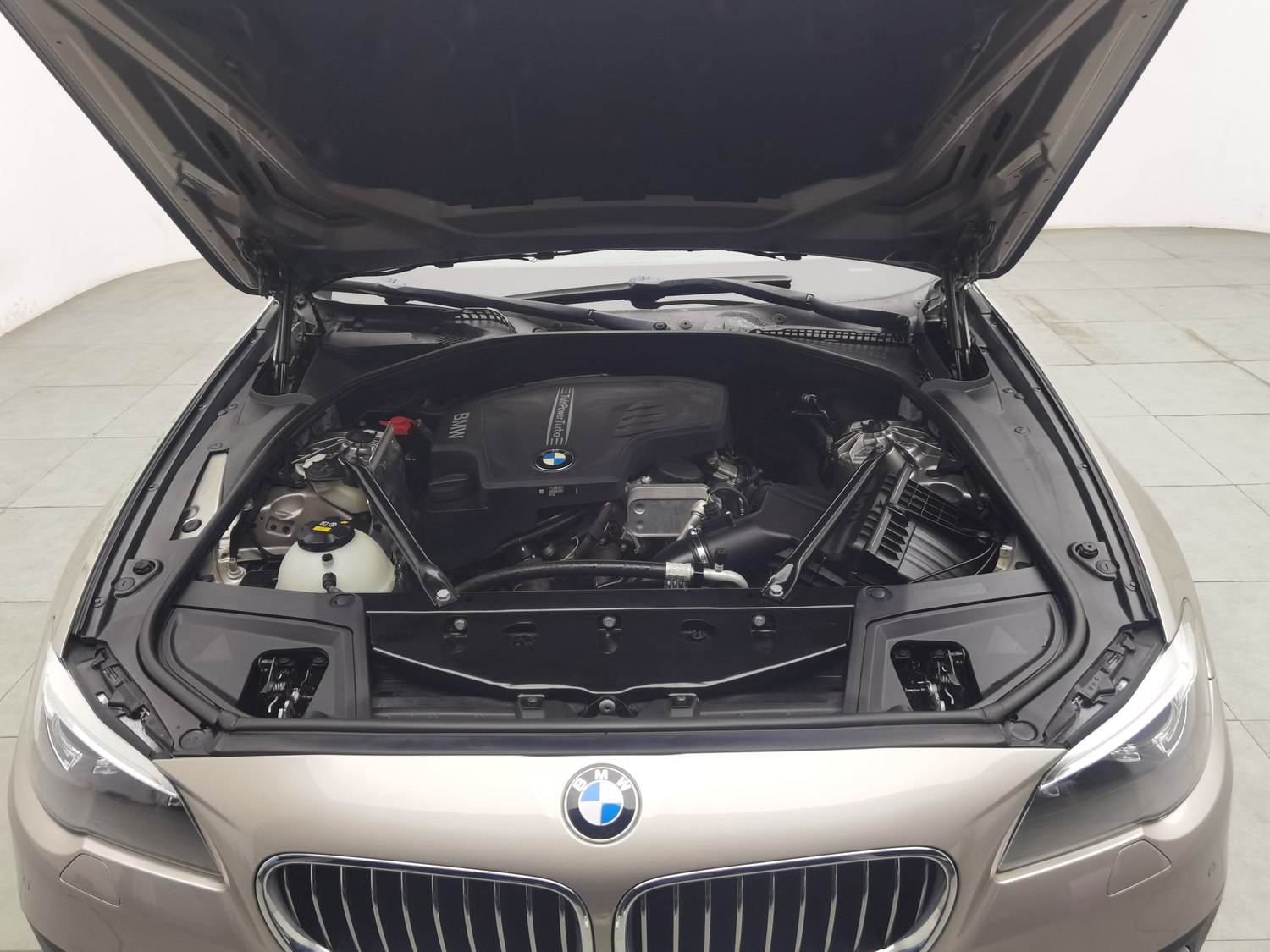 Used BMW THE5 2014 2.0 AT