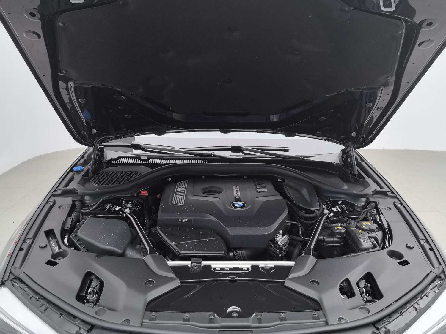 Used BMW THE5 2018 2.0 AT