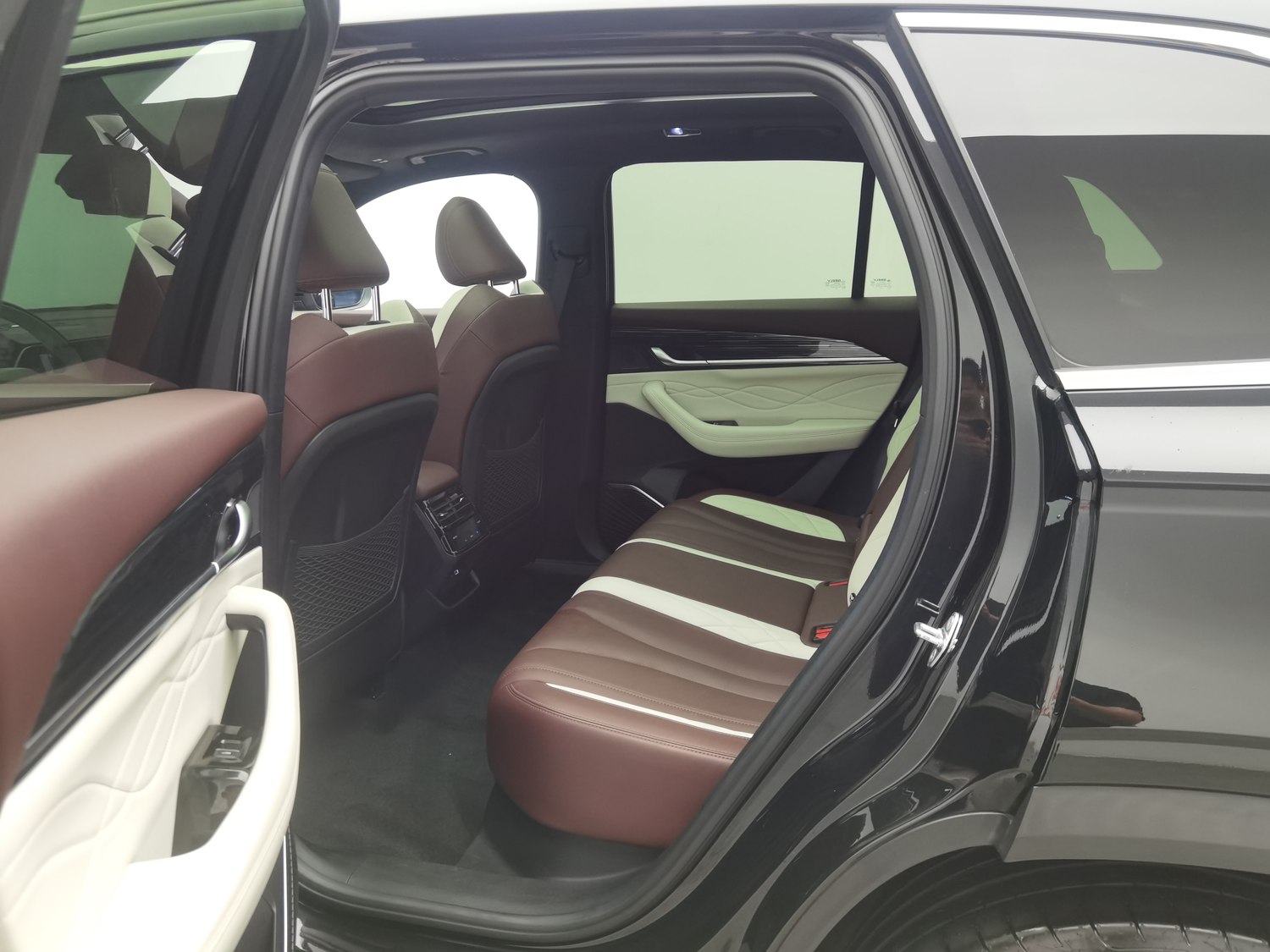 Used Geely Xingyue L 2021 2.0 AT
