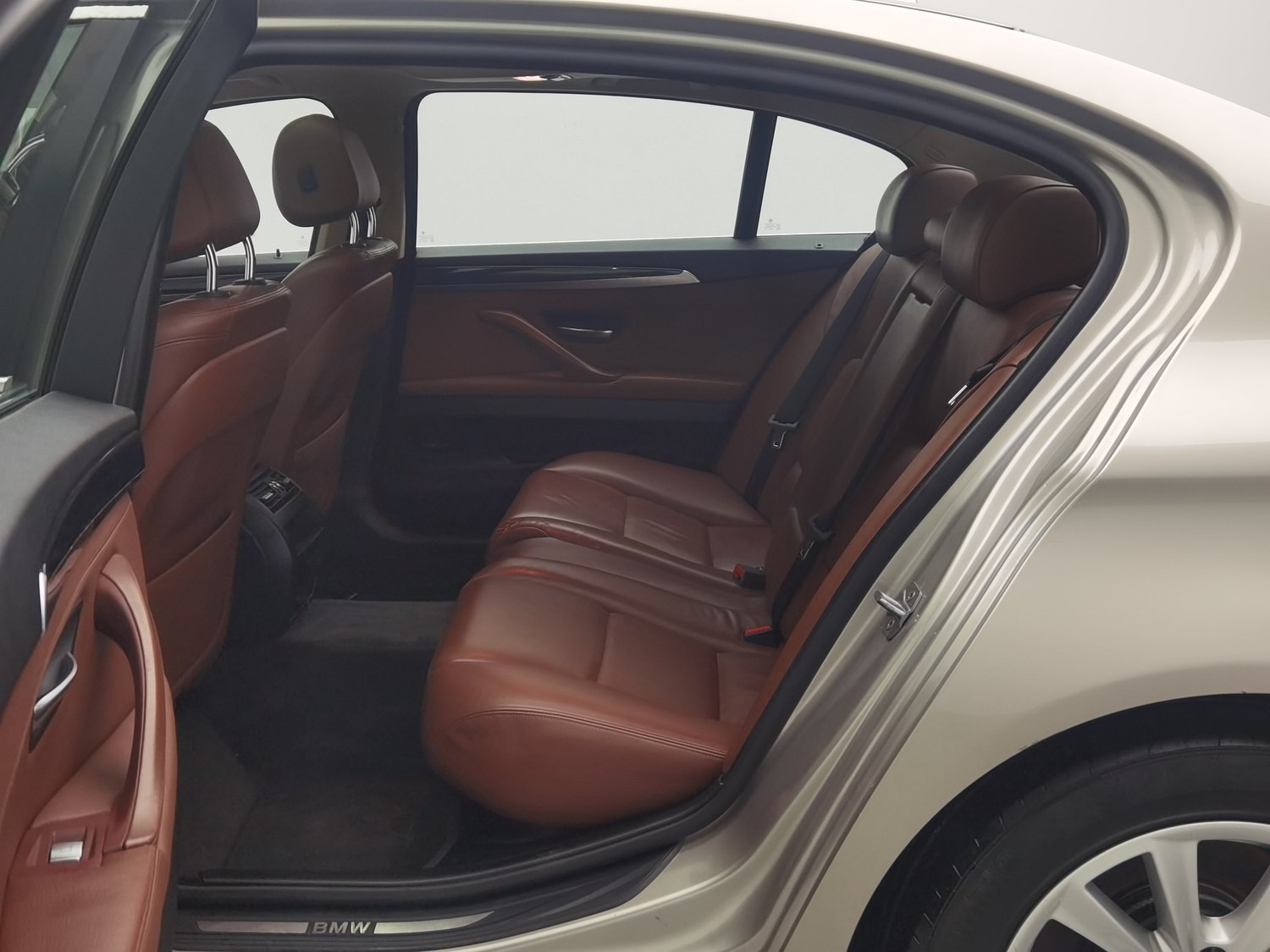 Used BMW THE5 2014 2.0 AT