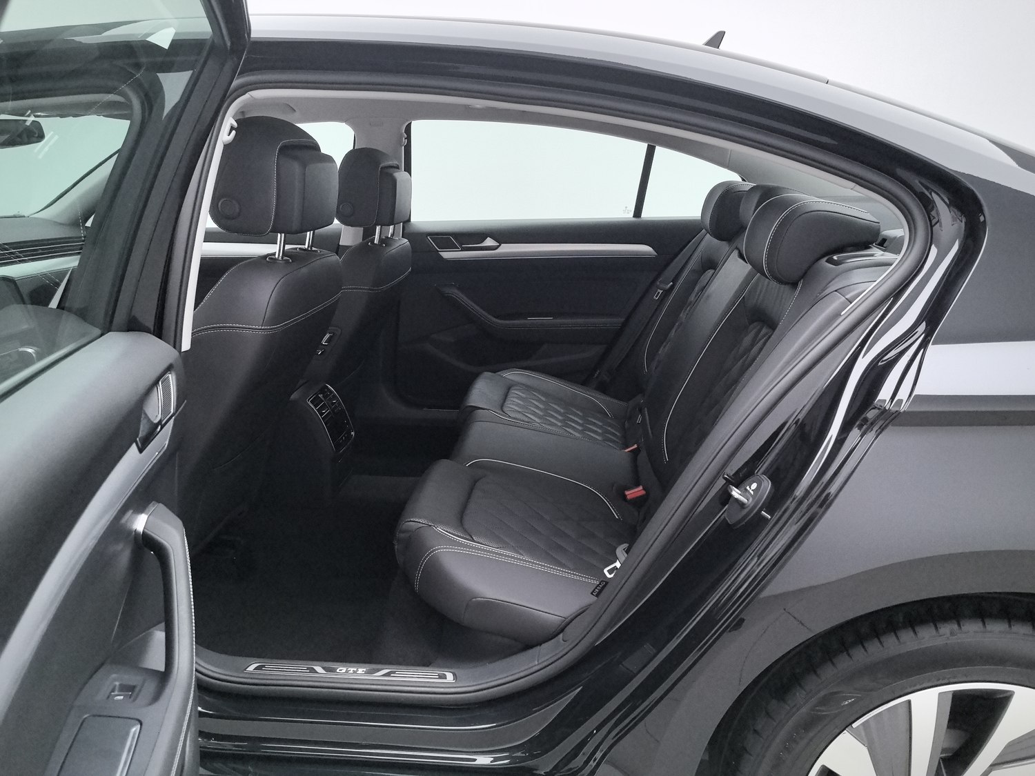 Used Volkswagen Magotan GTE 2022 1.4 AT
