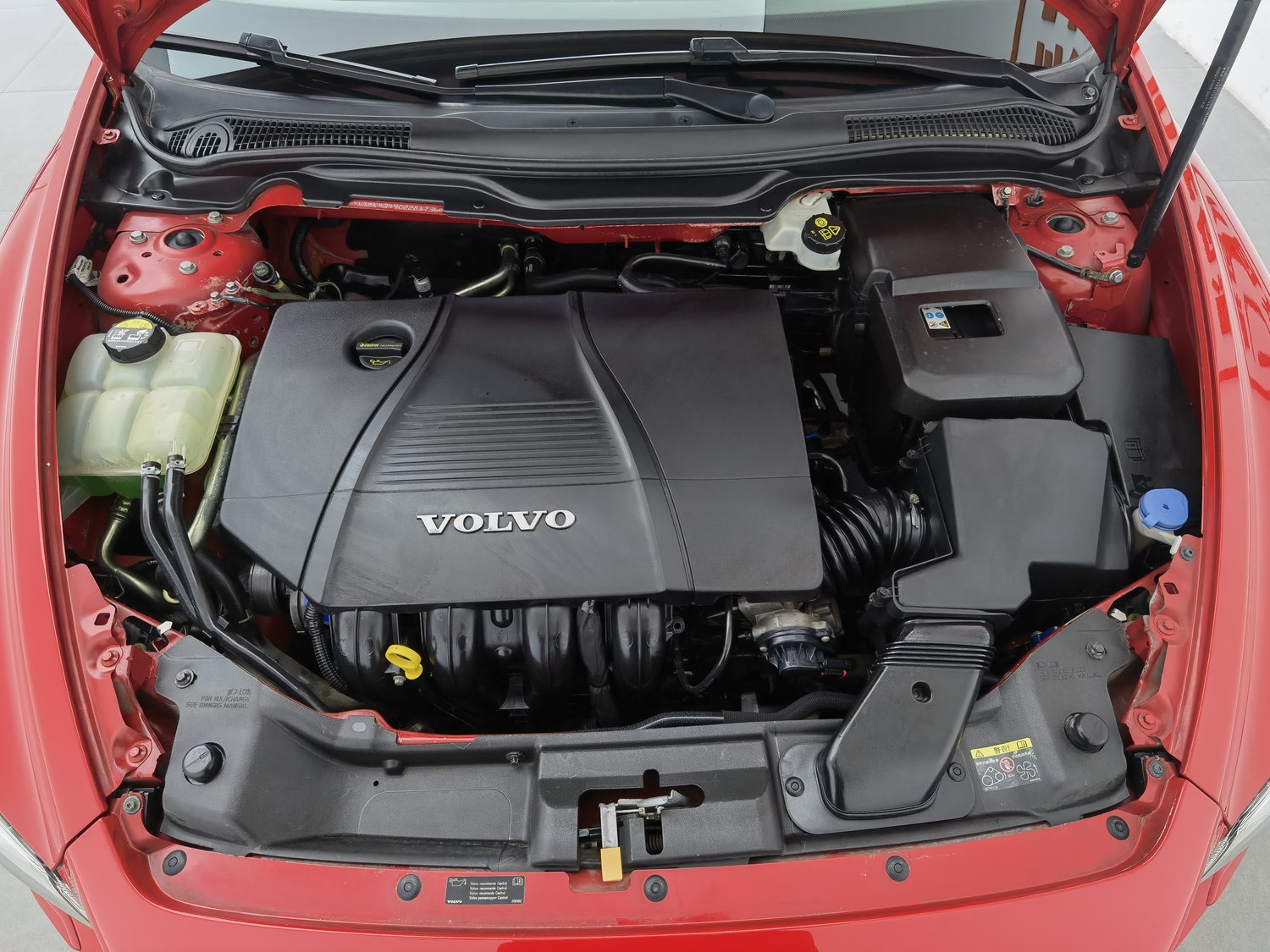 Used Volvo C30 2012 2.0 AT