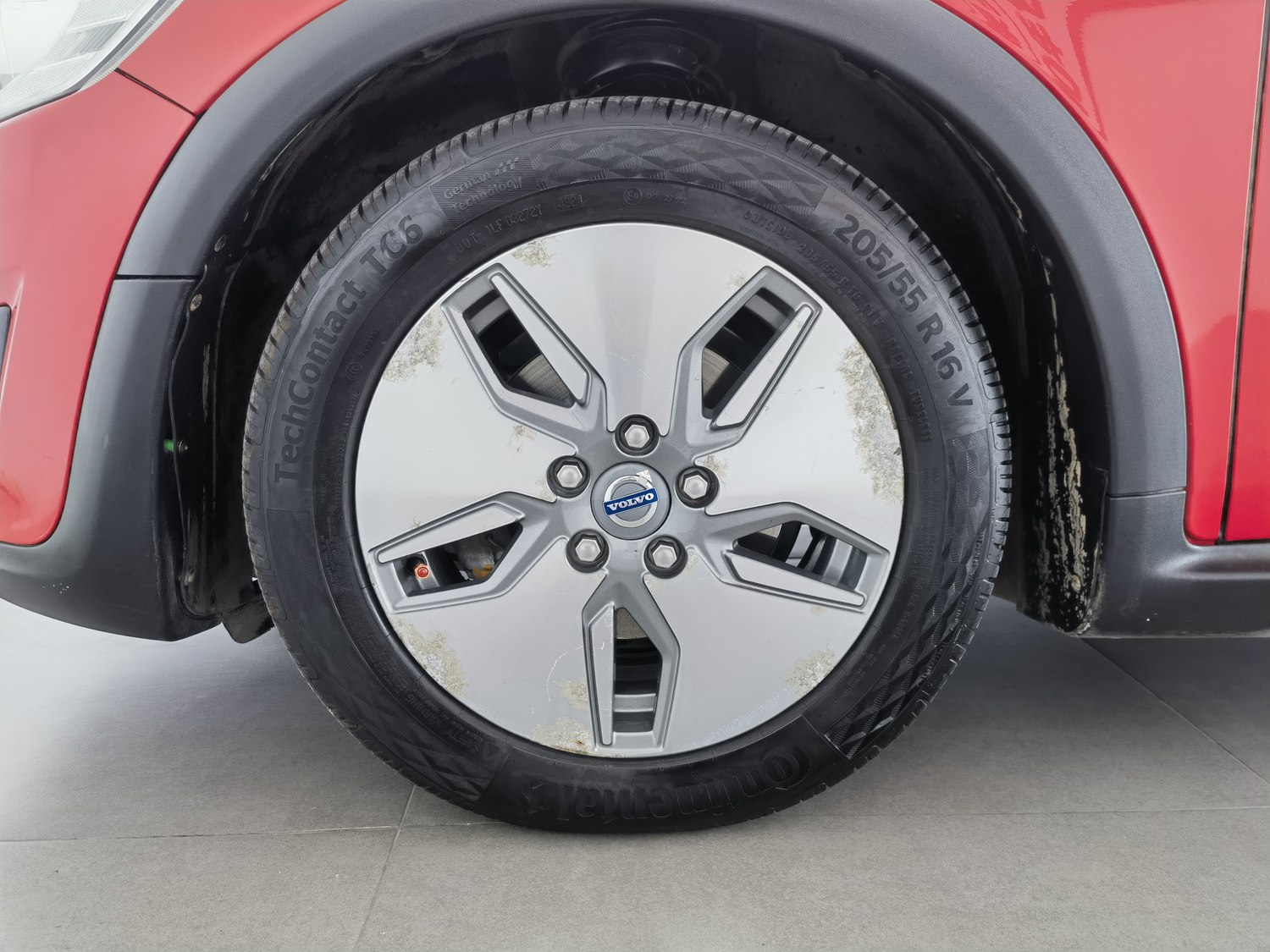 Used Volvo C30 2012 2.0 AT