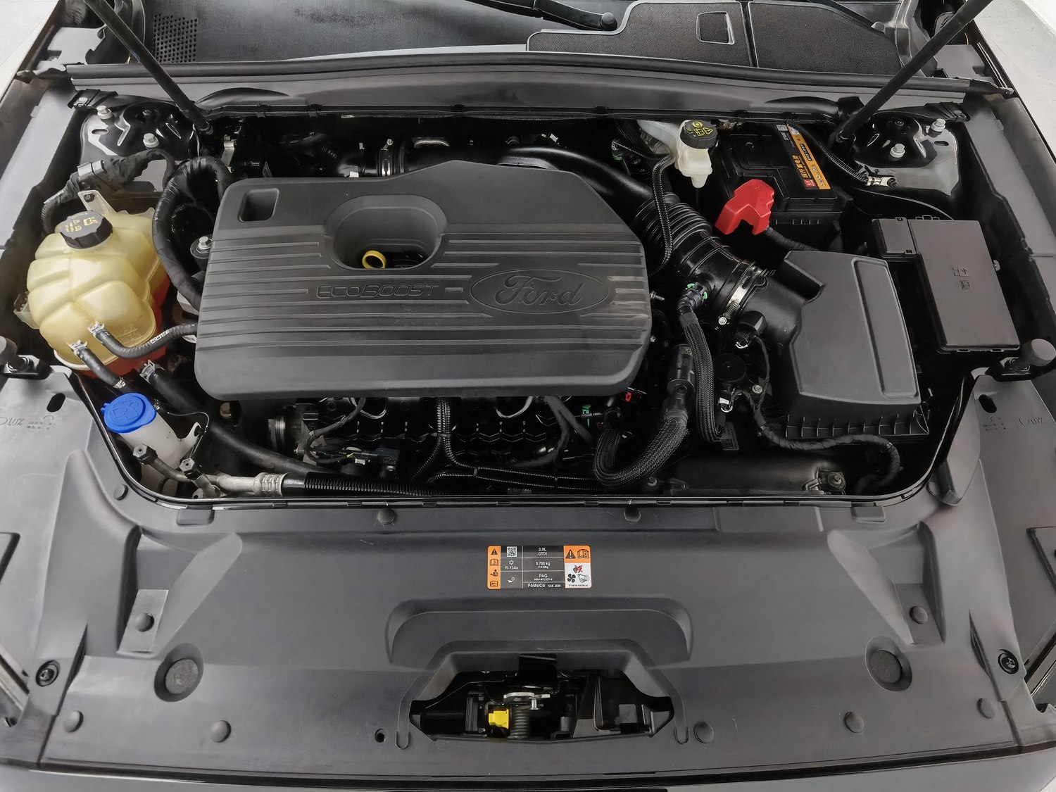 Used Ford Taurus 2019 2.0 AT
