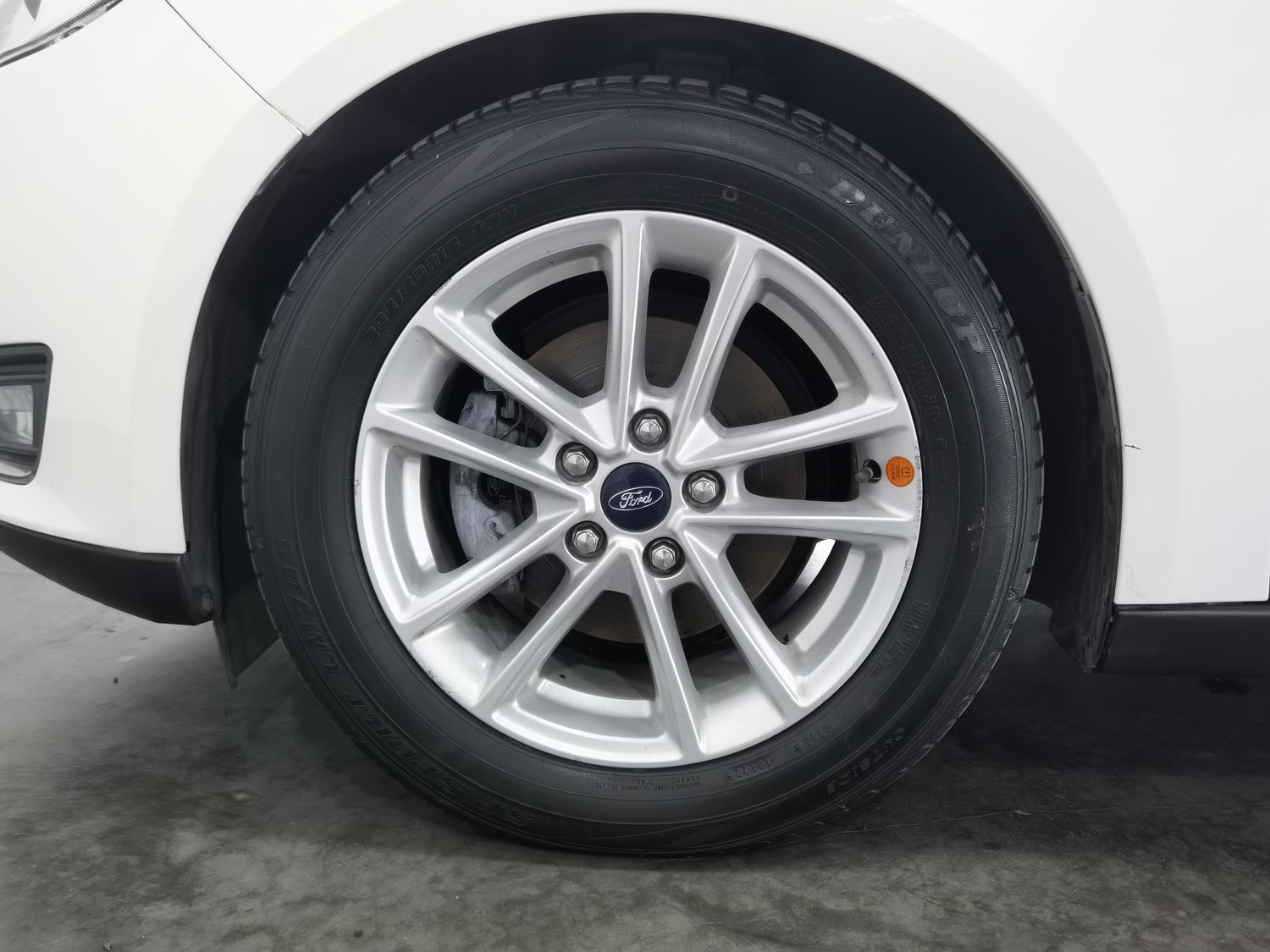 Used Ford Focus 2017 1.0 AT