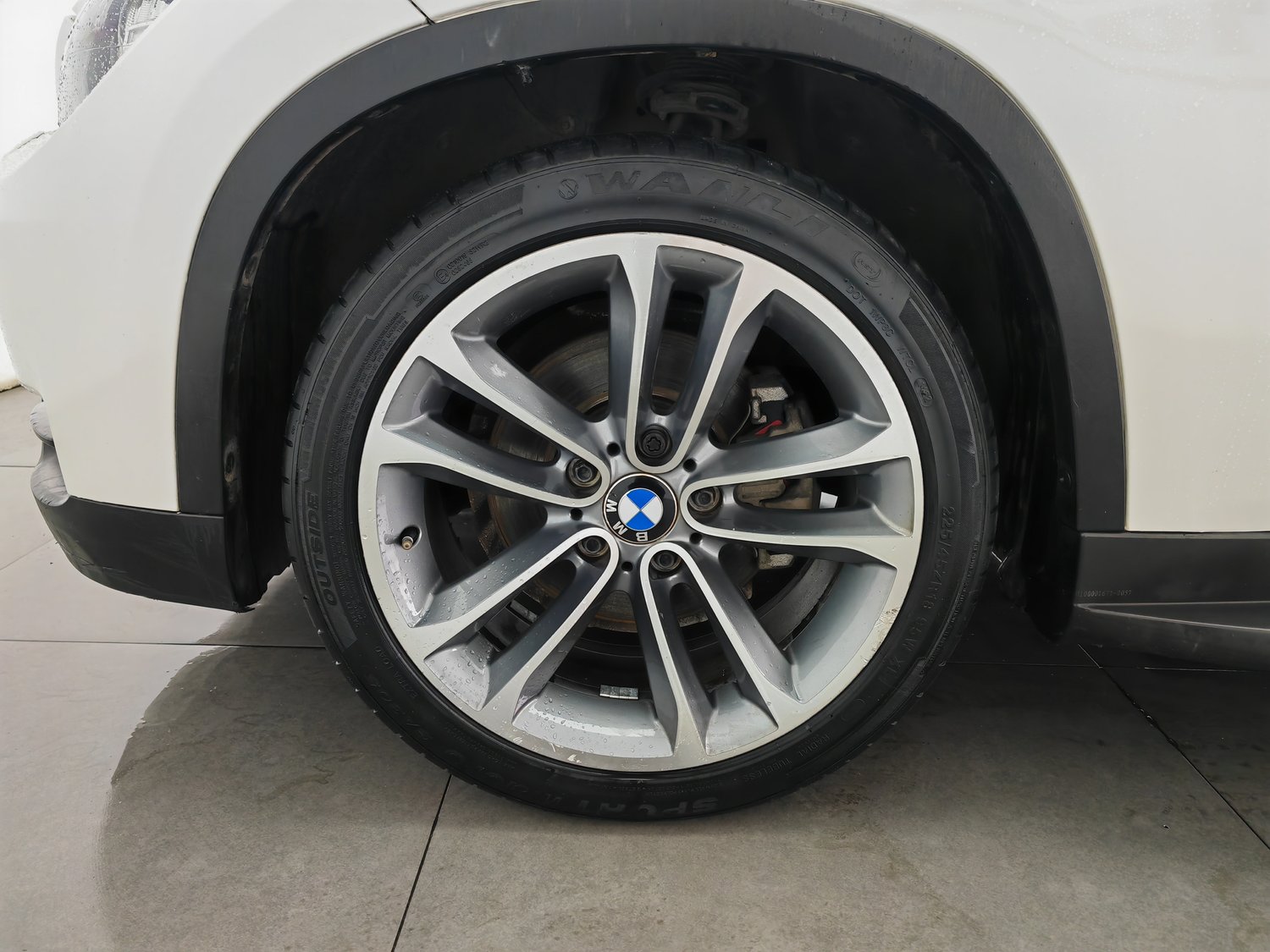 Used BMW X1 2013 2.0 AT