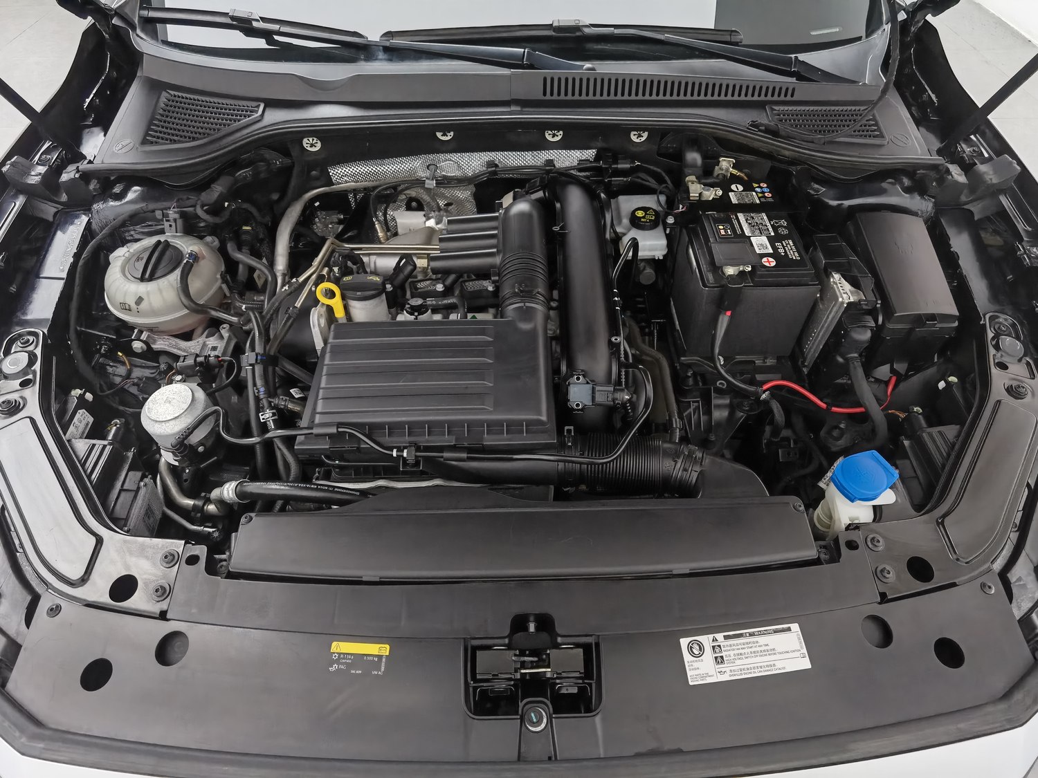 Used Volkswagen Passat 2023 1.4 AT