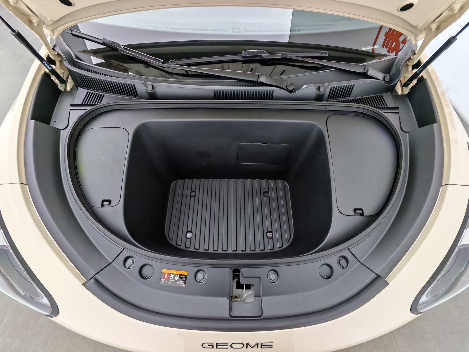 Used Geely Galaxy Wish 2025