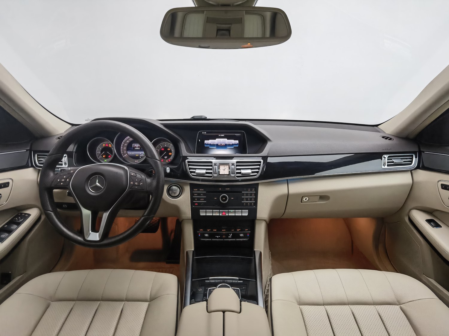 Used Mercedes-Benz E-Class 2015 2.0 AT