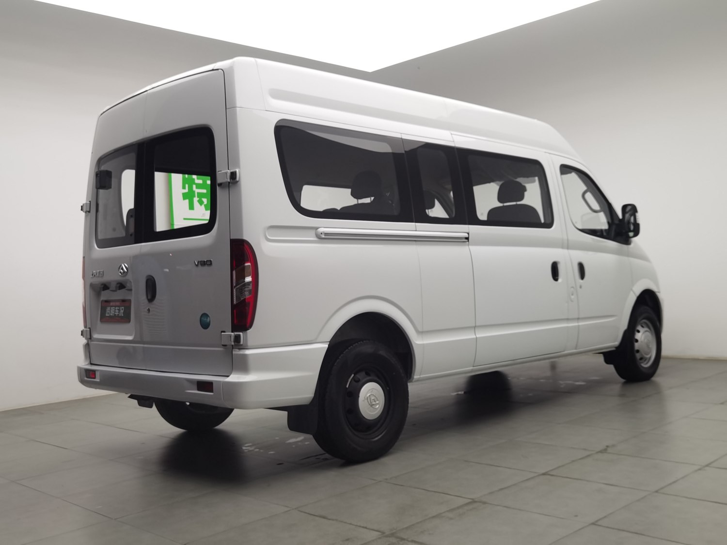 Used SAIC MAXUS V80 2021 2.0 MT