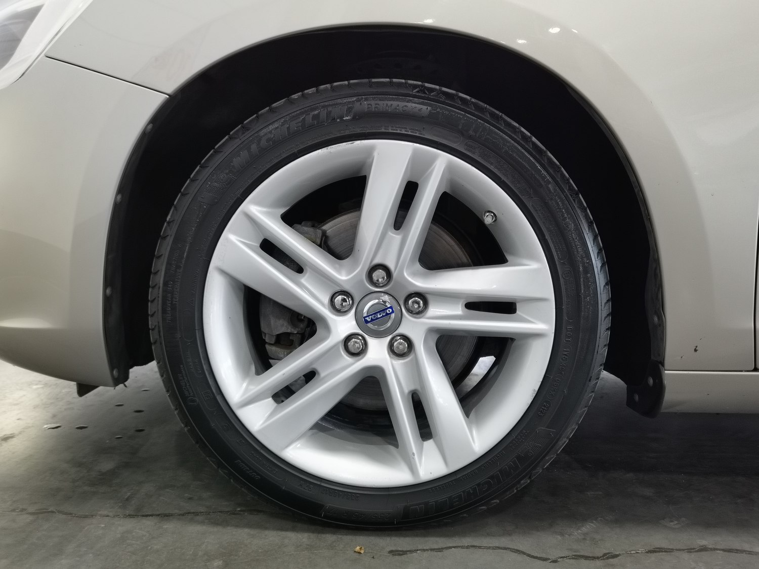 Used Volvo S60 2015 2.0 AT