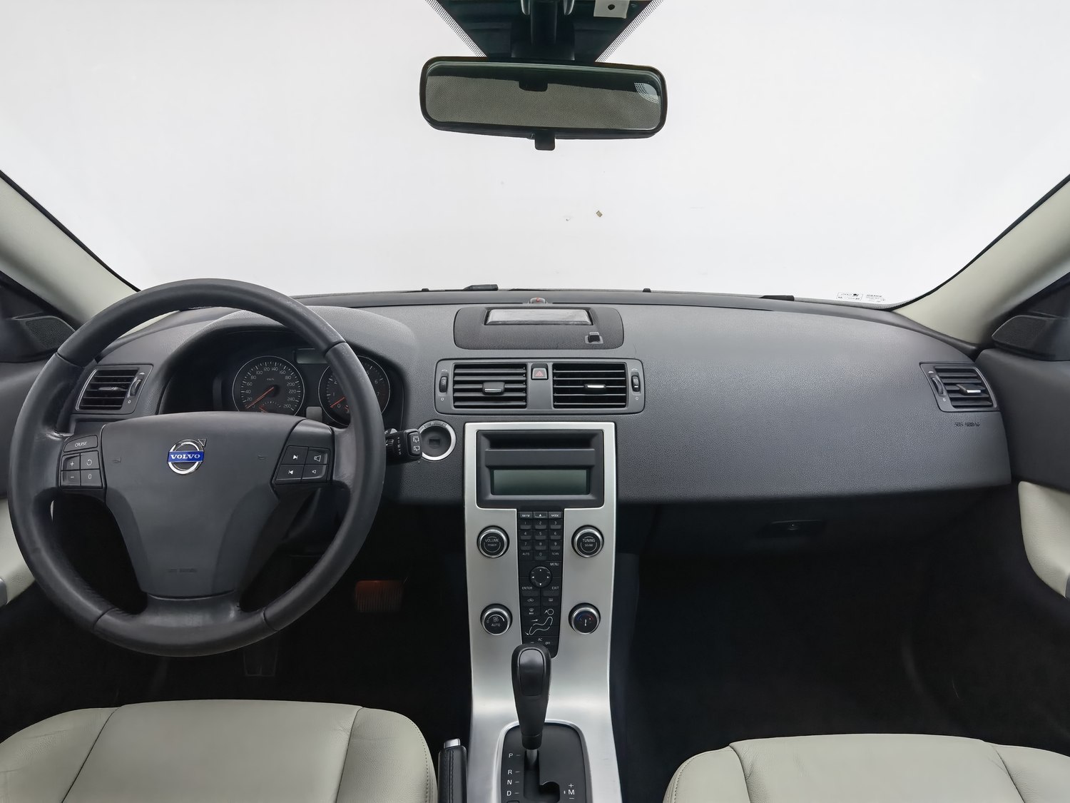 Used Volvo C30 2012 2.0 AT