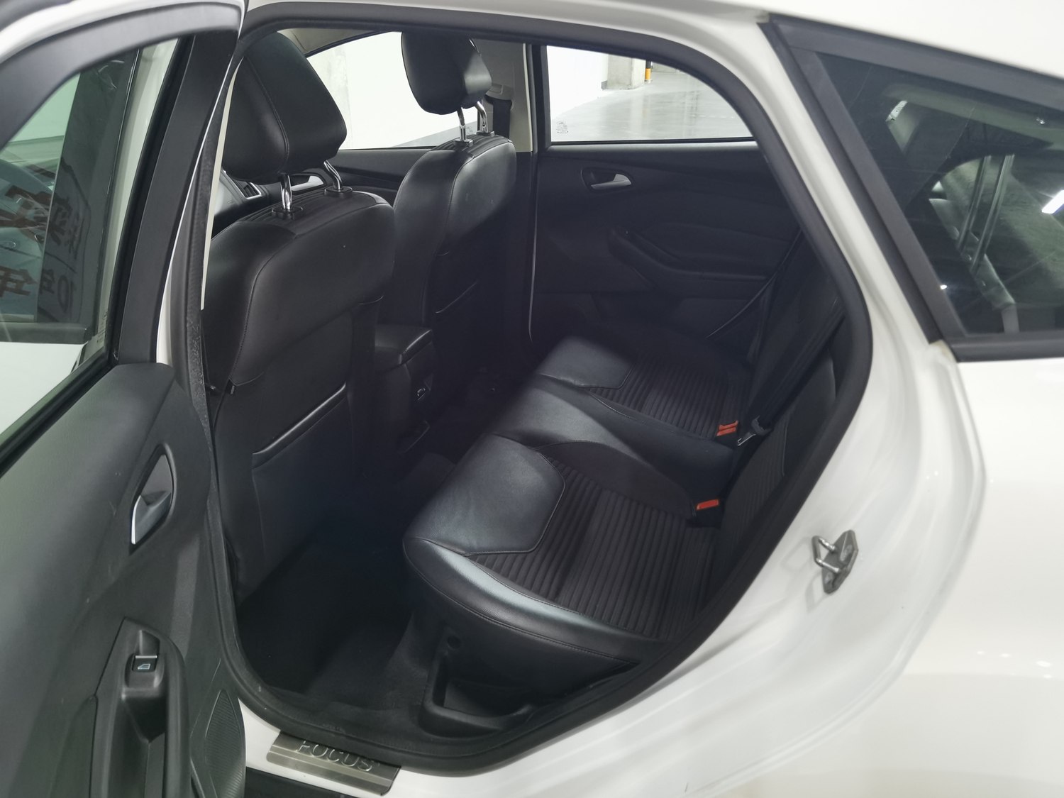 Used Ford Focus 2017 1.0 AT