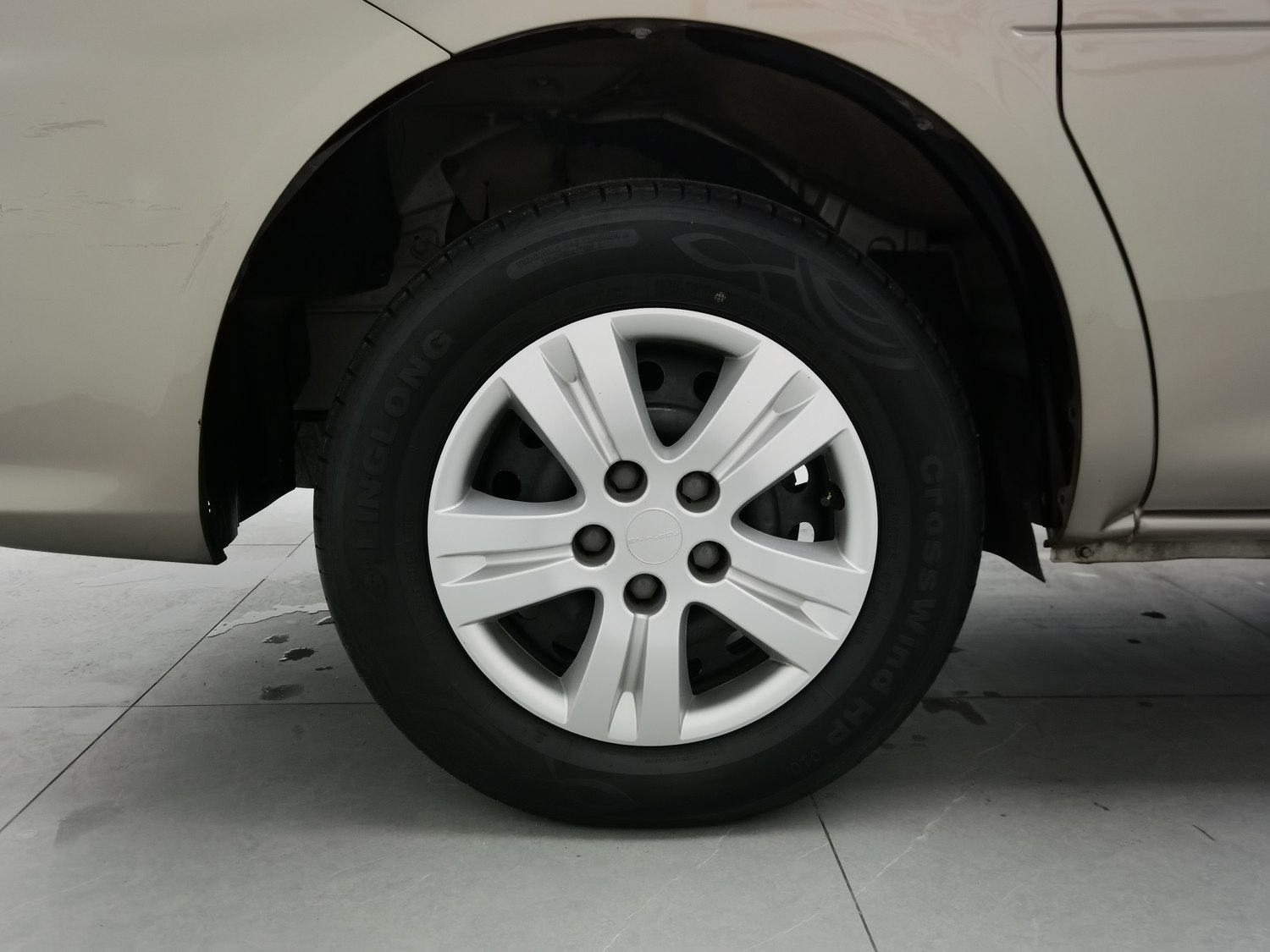 Used Dongfeng Forthing Lingzhi 2022 2.0 MT