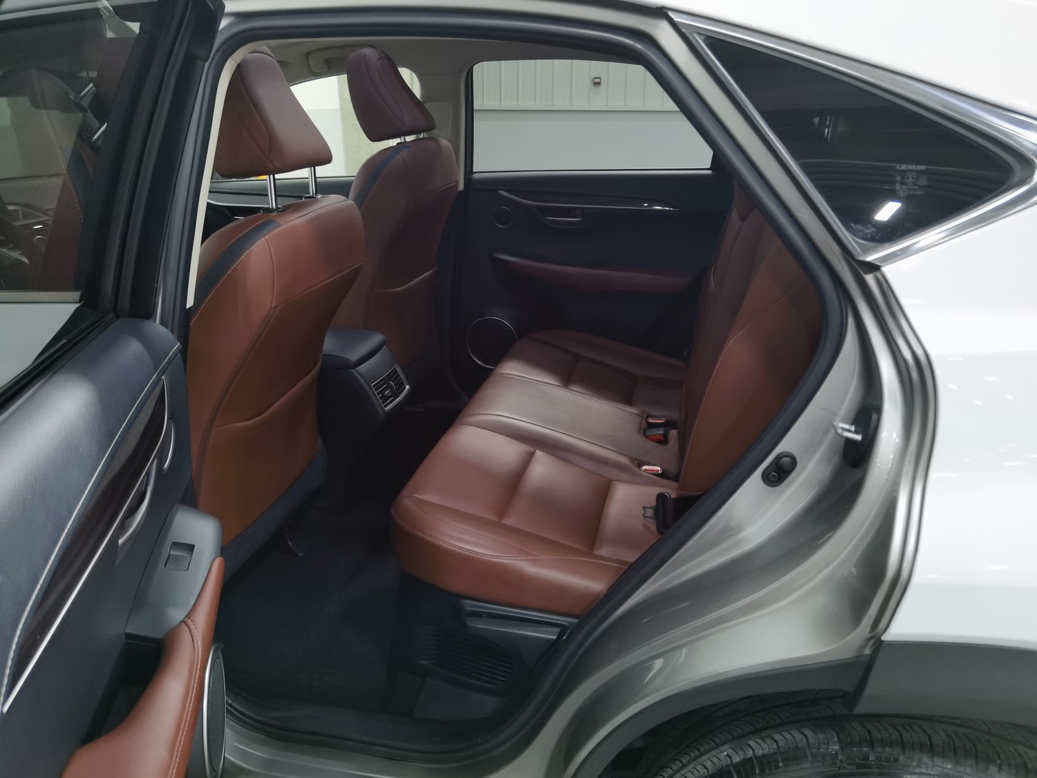 Used Lexus NX 2015 2.5 AT
