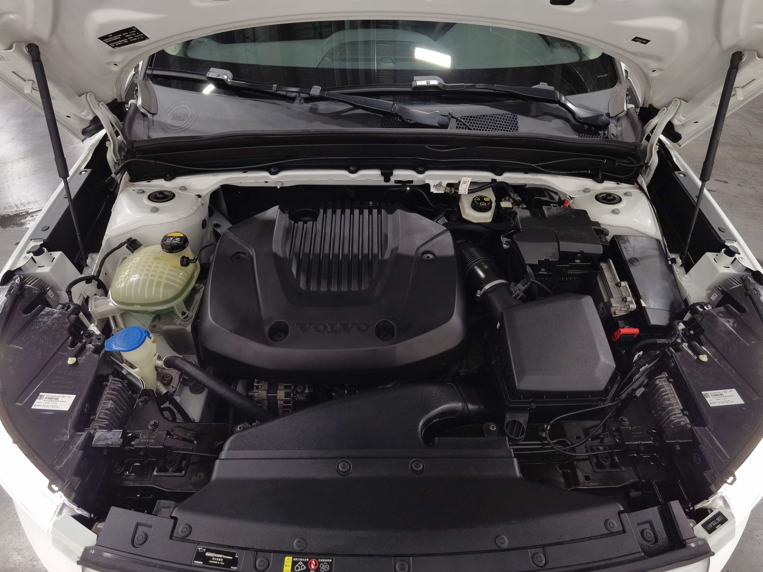 Used Volvo XC40 2020 1.5 AT