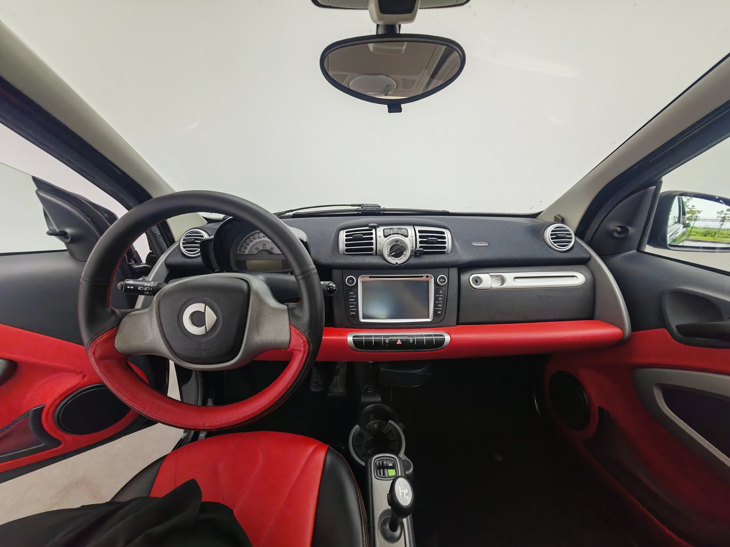 Used smart fortwo 2012 1.0 AT