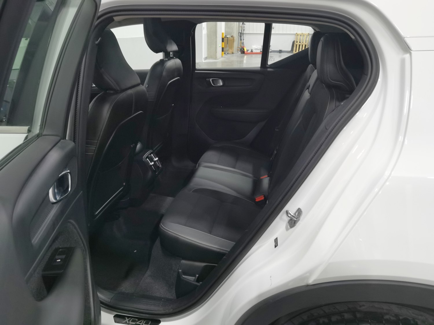 Used Volvo XC40 2020 1.5 AT