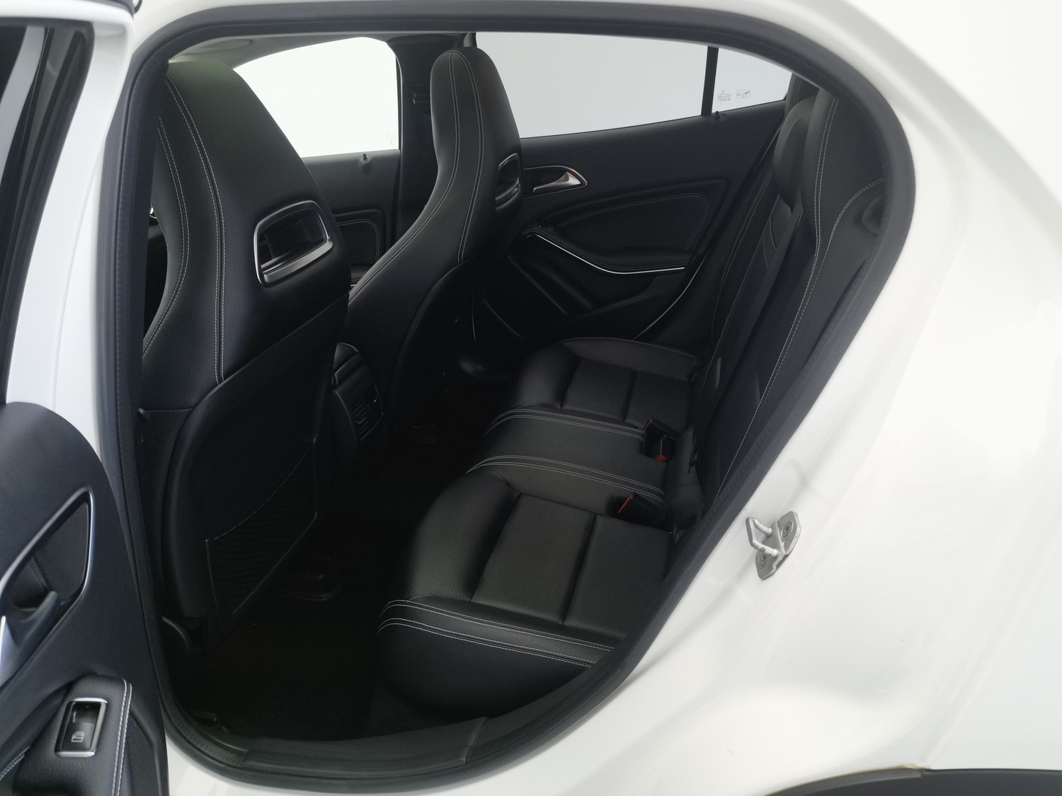 Used Mercedes-Benz GLA 2015 2.0 AT