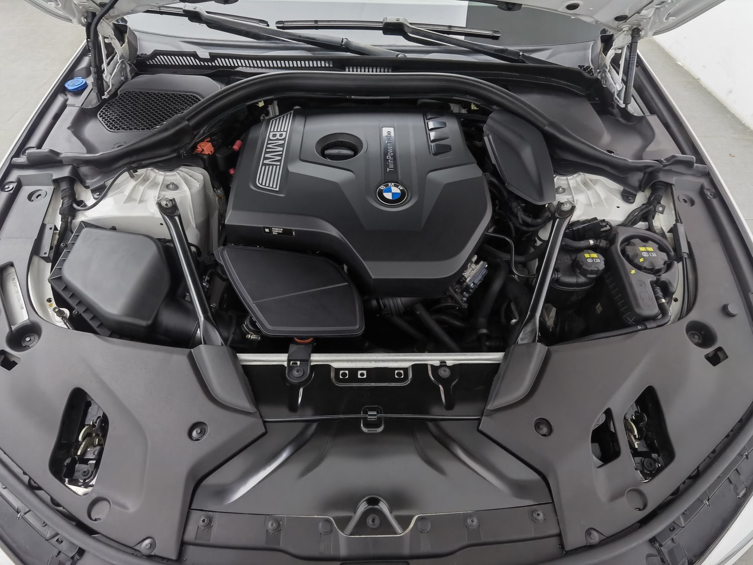 Used BMW THE5 2018 2.0 AT