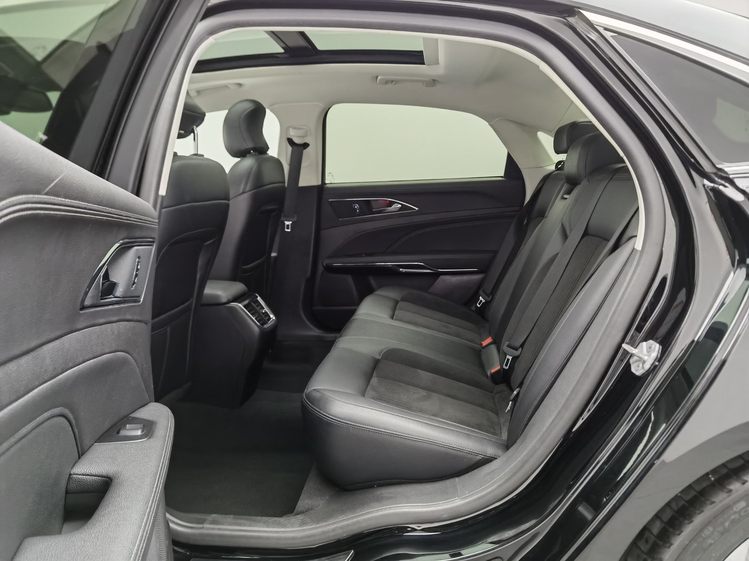 Used Ford Taurus 2019 2.0 AT