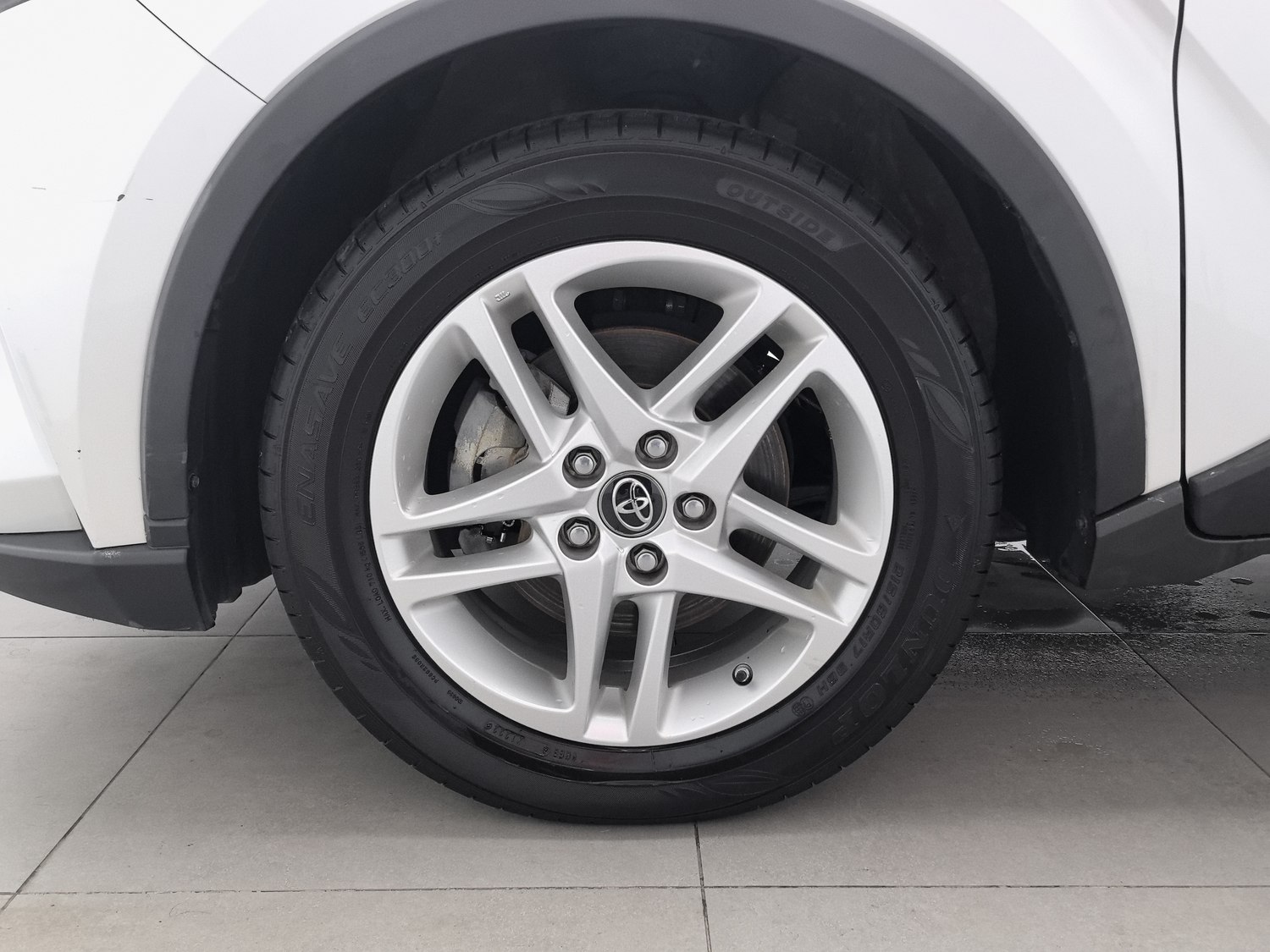 Used Toyota C-HR 2021 2.0 AT