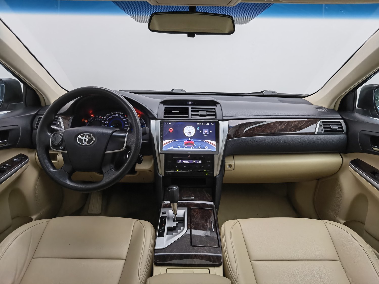Used Toyota Camry 2015 2.0 AT