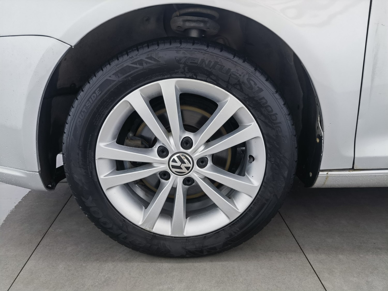 Used Volkswagen Sagitar 2011 1.6 MT