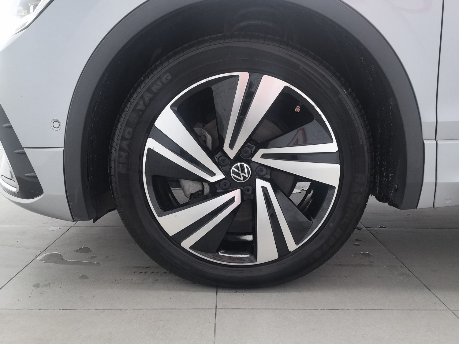 Used Volkswagen Tiguan X 2022 2.0 AT
