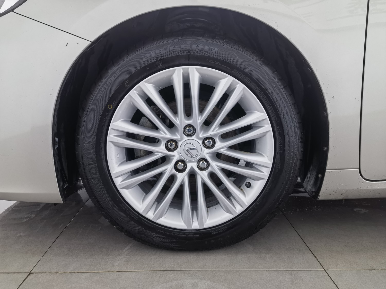 Used Lexus ES 2015 2.0 AT
