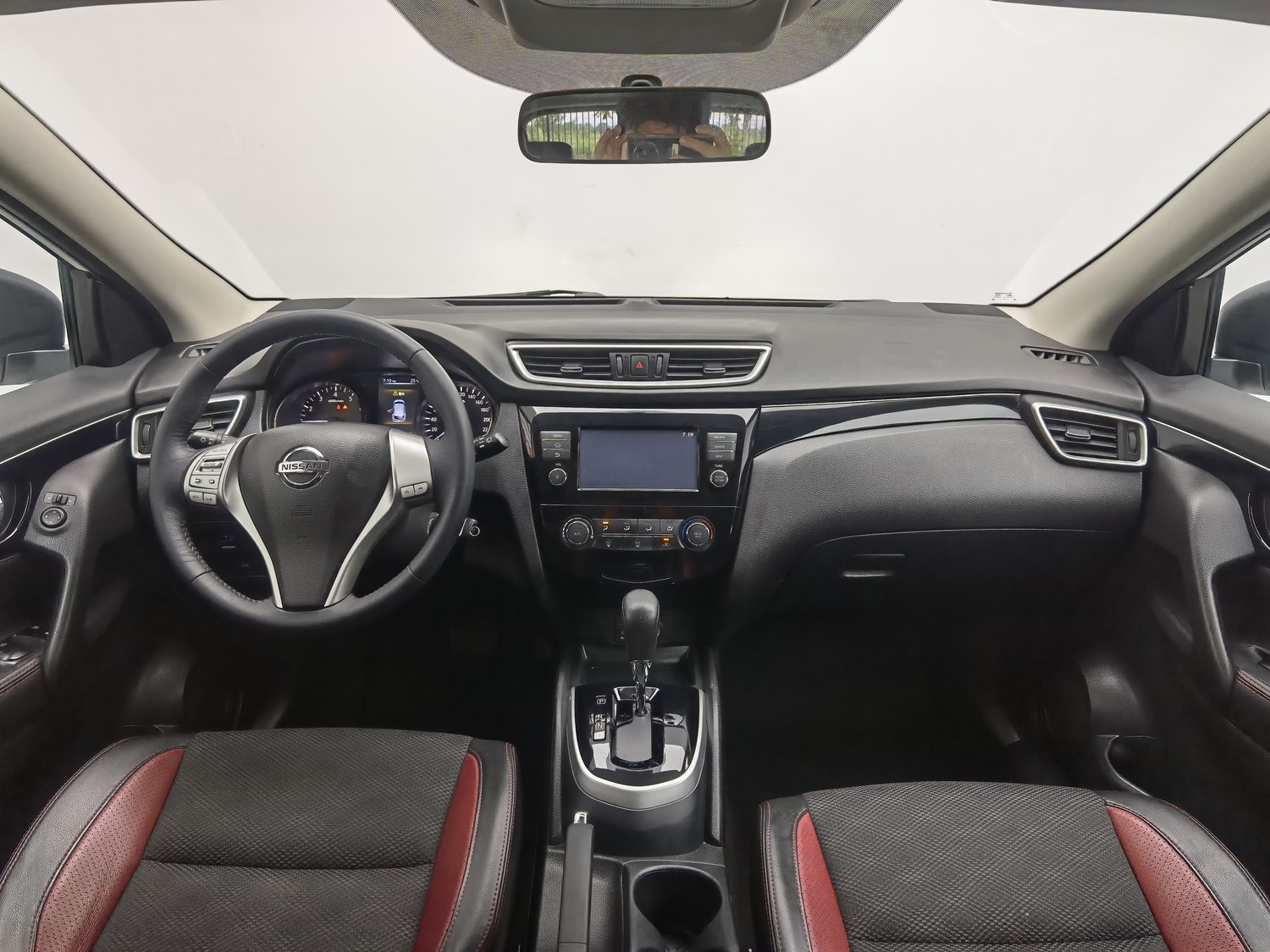 Used Nissan Qashqai 2017 2.0 AT