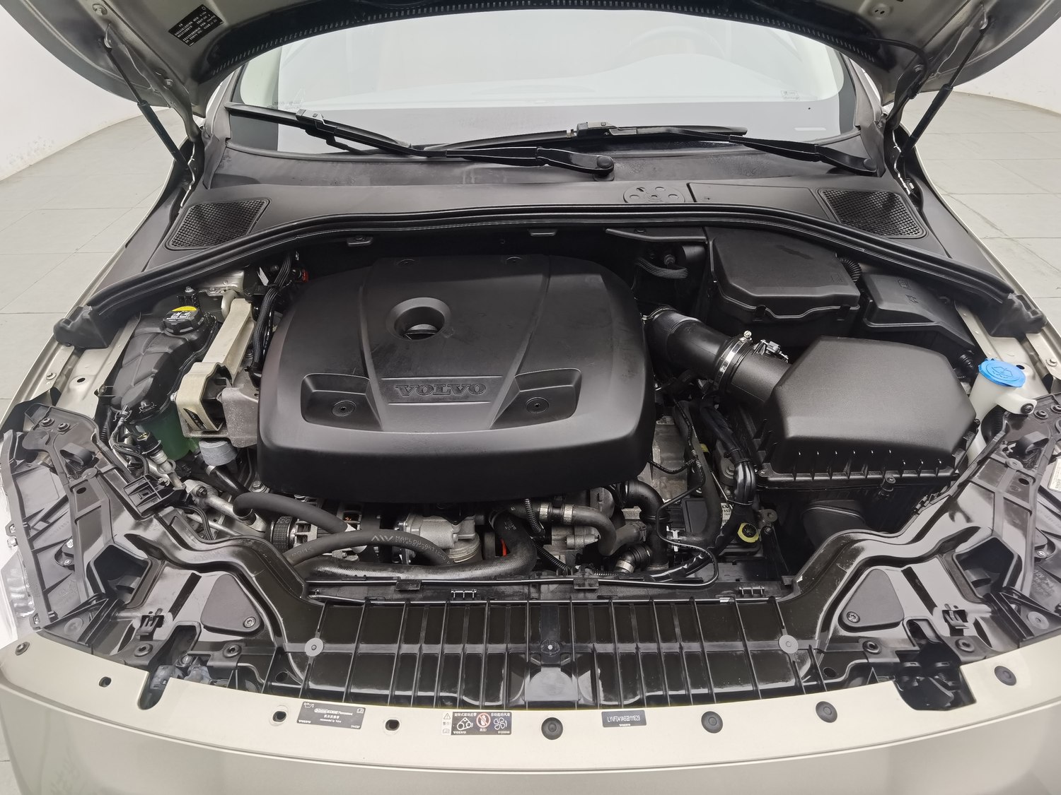 Used Volvo S60 2016 2.0 AT