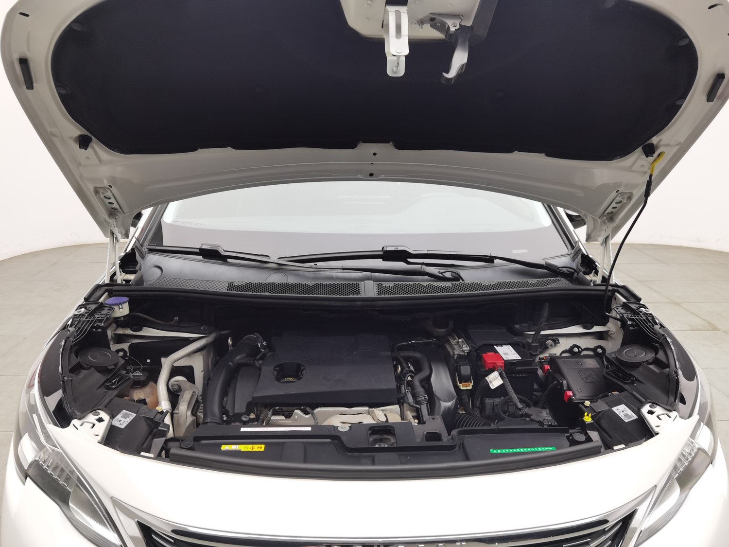 Used Peugeot 5008 2017 1.8 AT