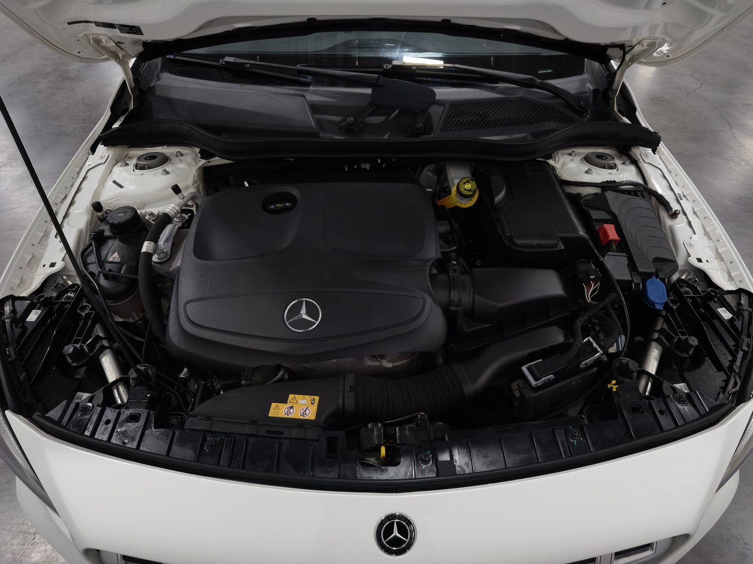 Used Mercedes-Benz GLA 2017 1.6 AT
