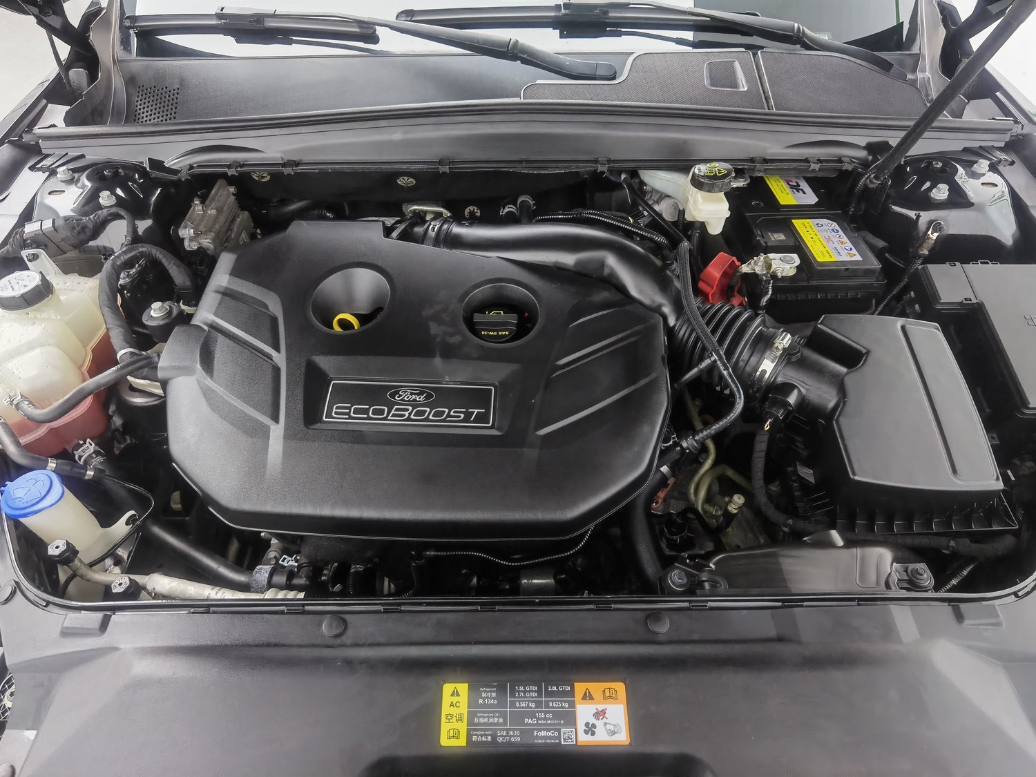 Used Ford Taurus 2015 2.0 AT