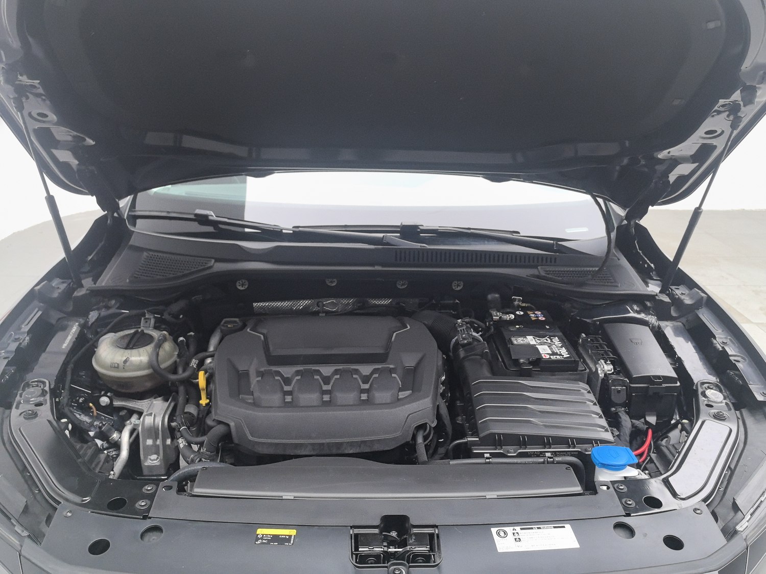Used Volkswagen Passat 2024 2.0 AT