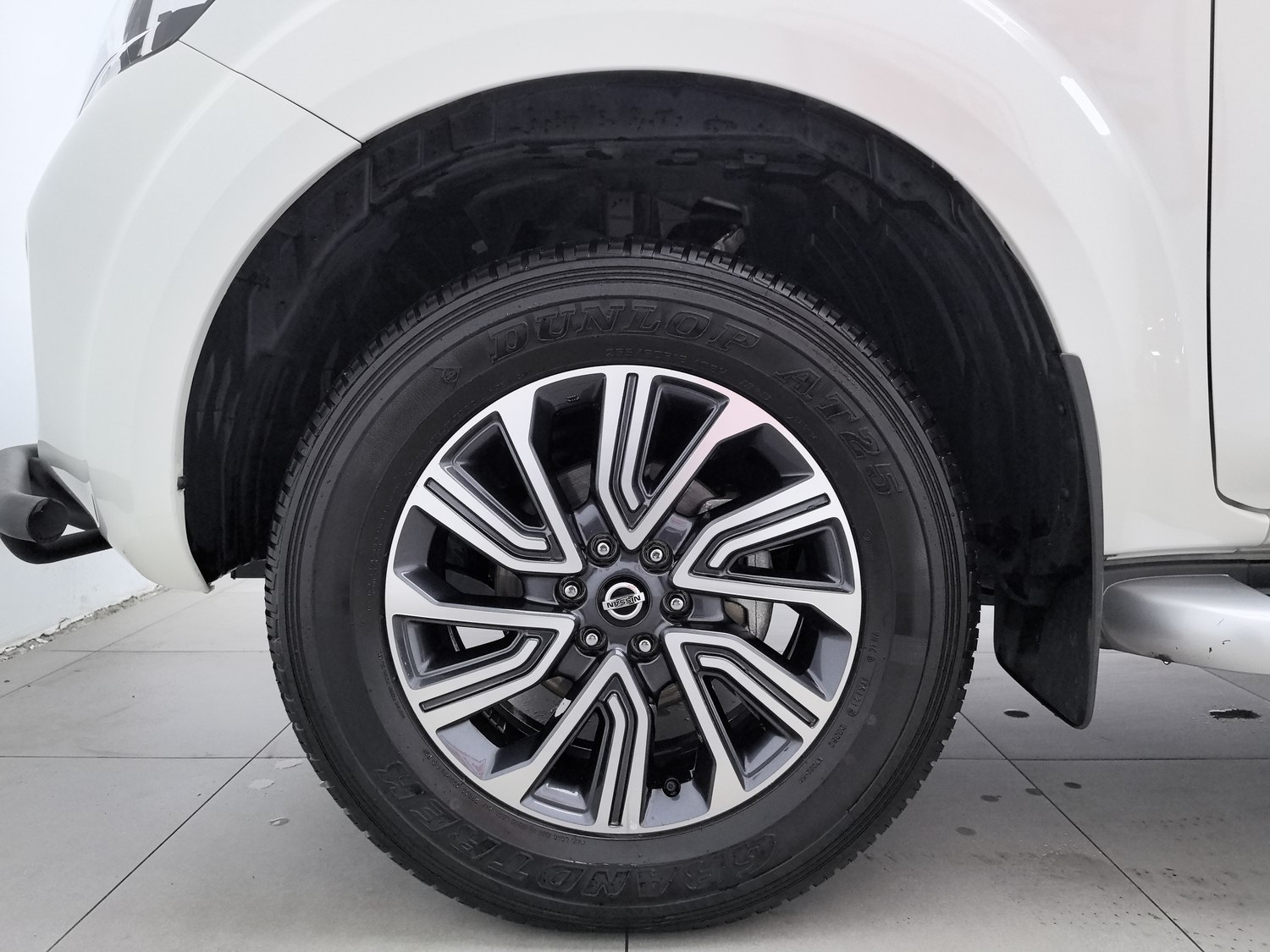 Used Nissan Terra 2020 2.5 AT