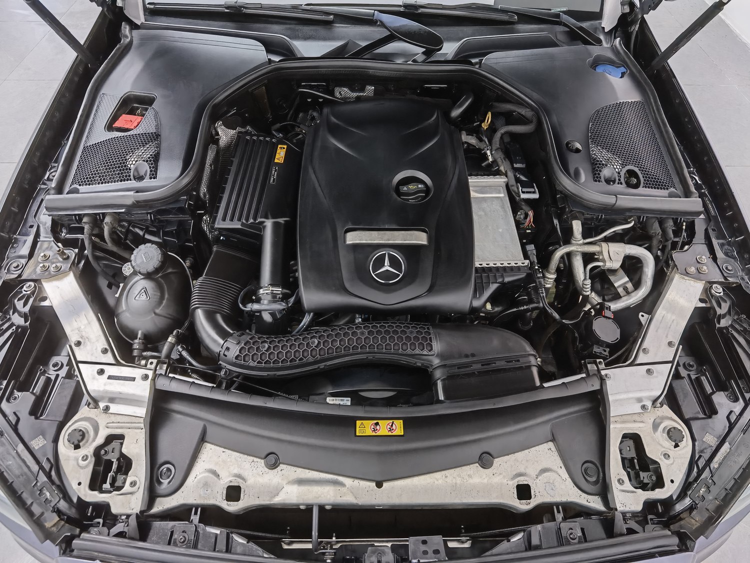 Used Mercedes-Benz E-Class 2019 2.0 AT
