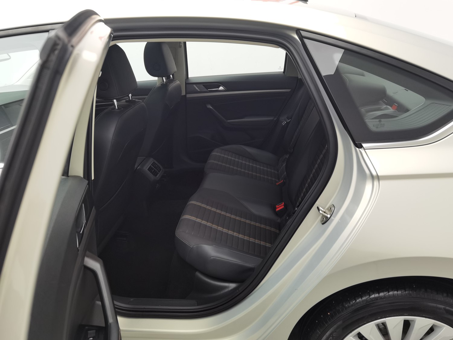 Used Volkswagen Lavida 2021 1.5 AT