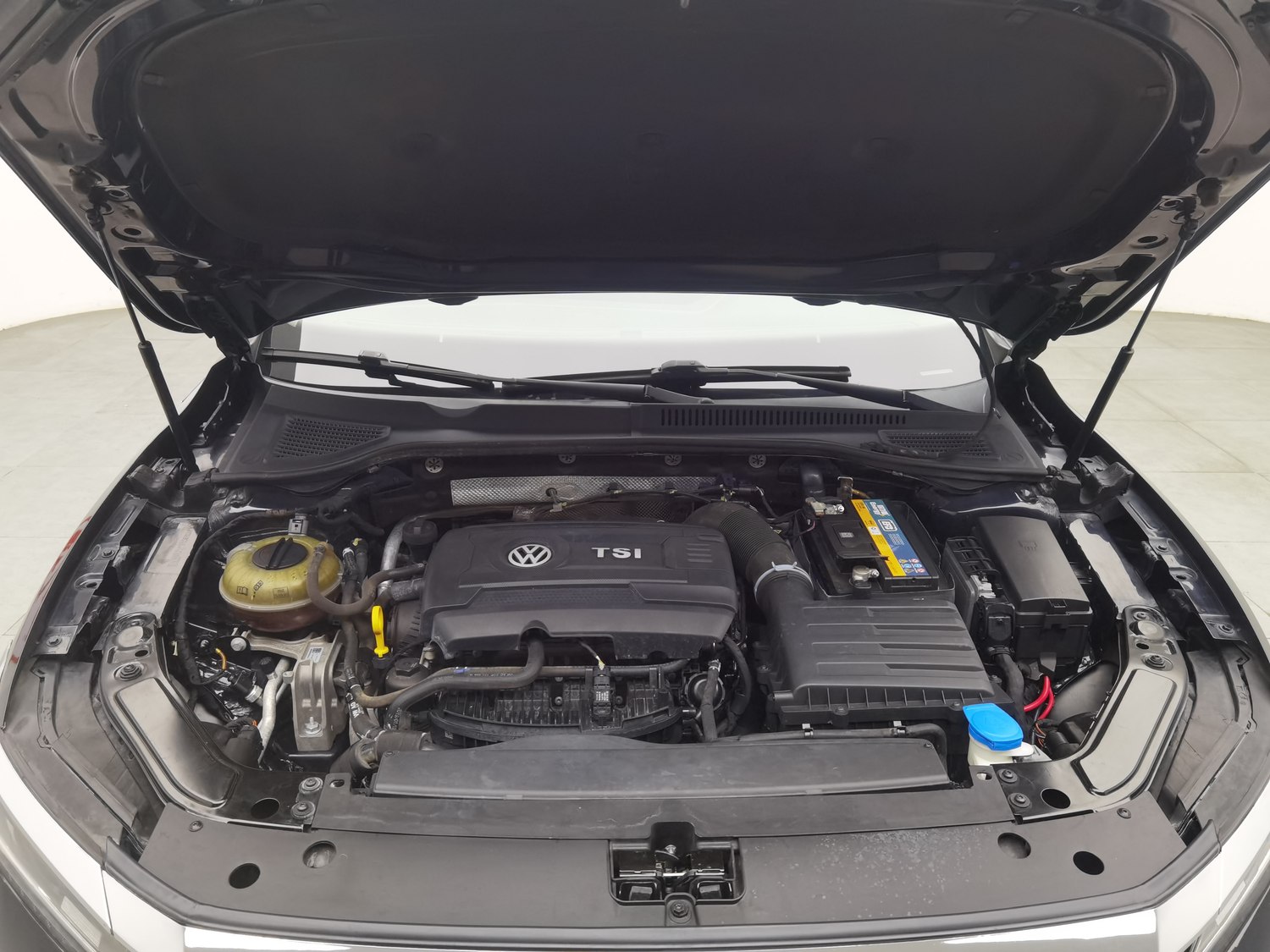 Used Volkswagen Passat 2020 2.0 AT