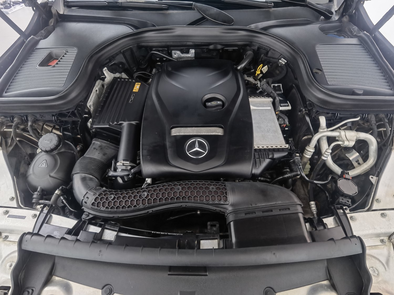 Used Mercedes-Benz GLC 2017 2.0 AT