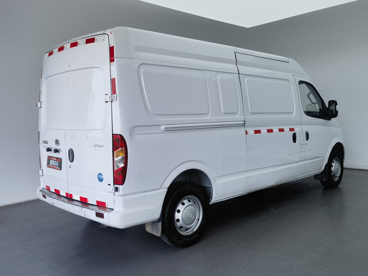 Used SAIC MAXUS V80 2021 2.0 MT