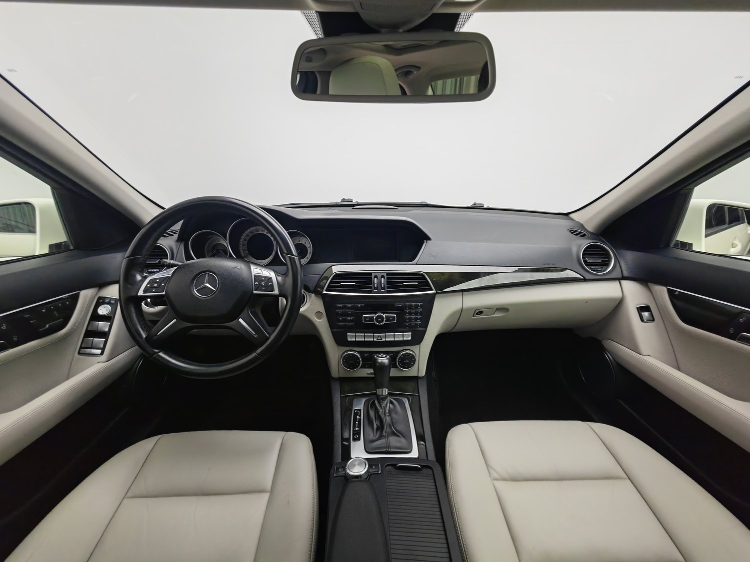 Used Mercedes-Benz C-Class 2011 1.8 AT