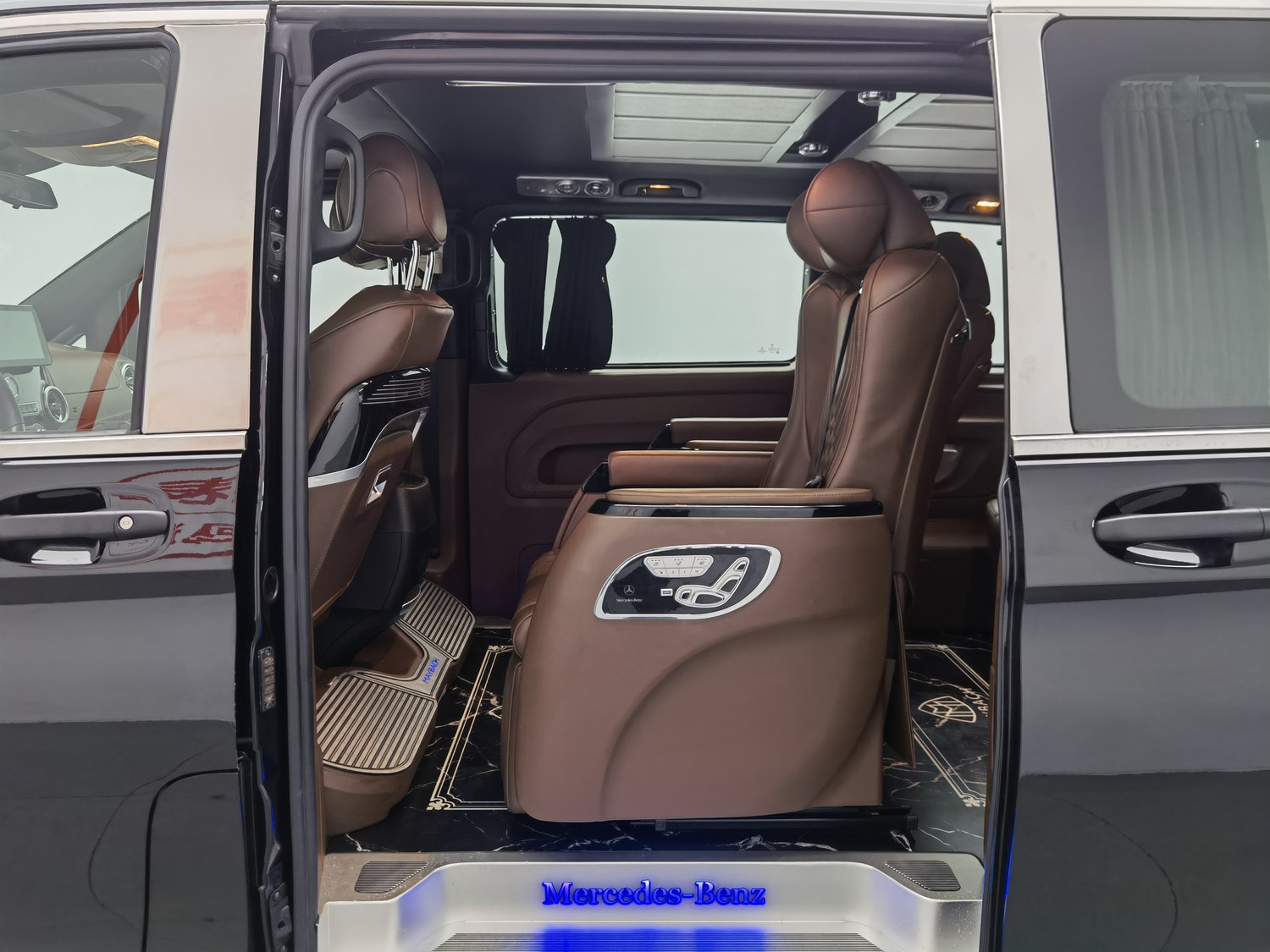 Used Mercedes-Benz Vito 2021 2.0 AT