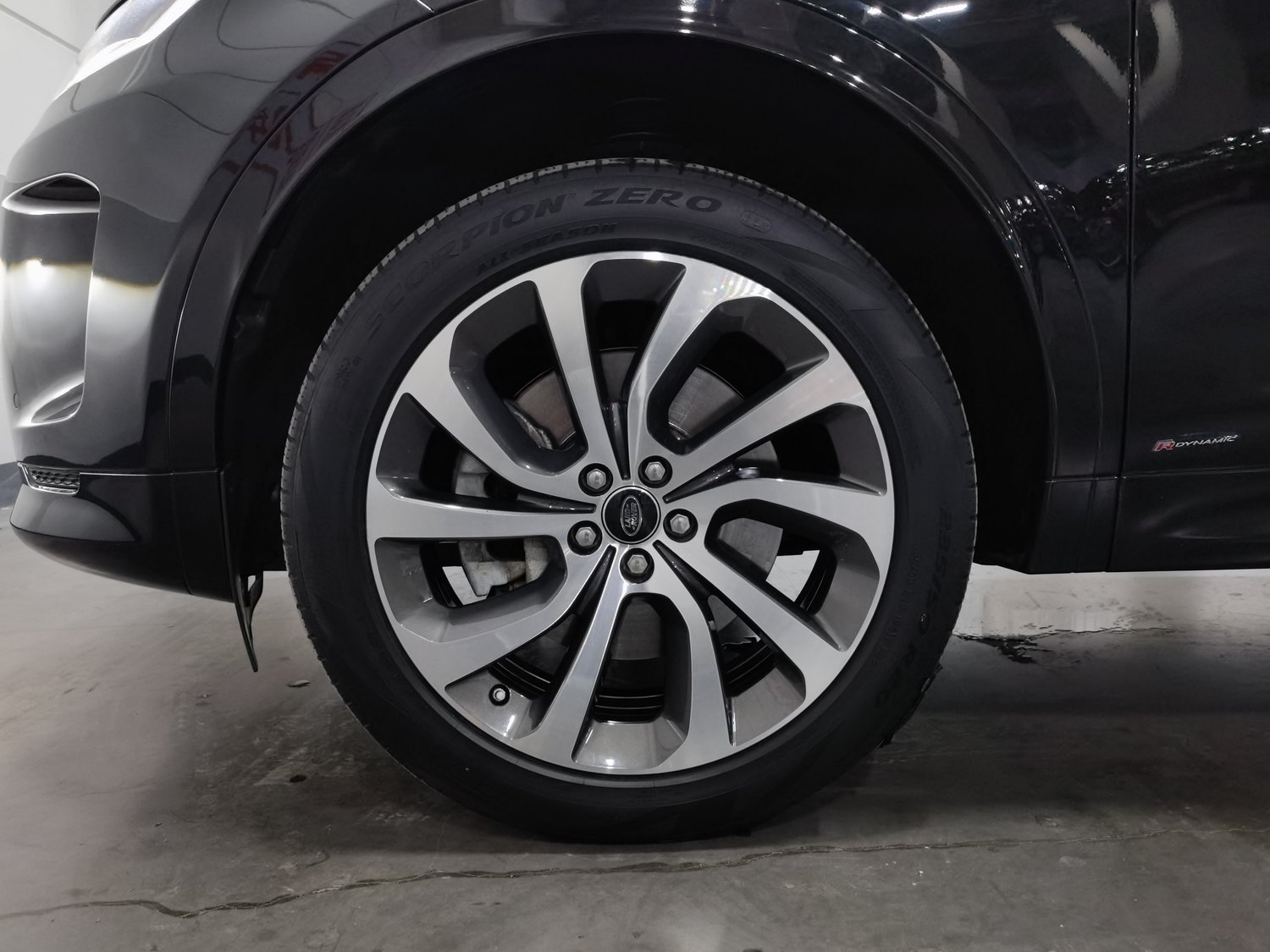 Used Land Rover Discovery 2020 2.0 AT