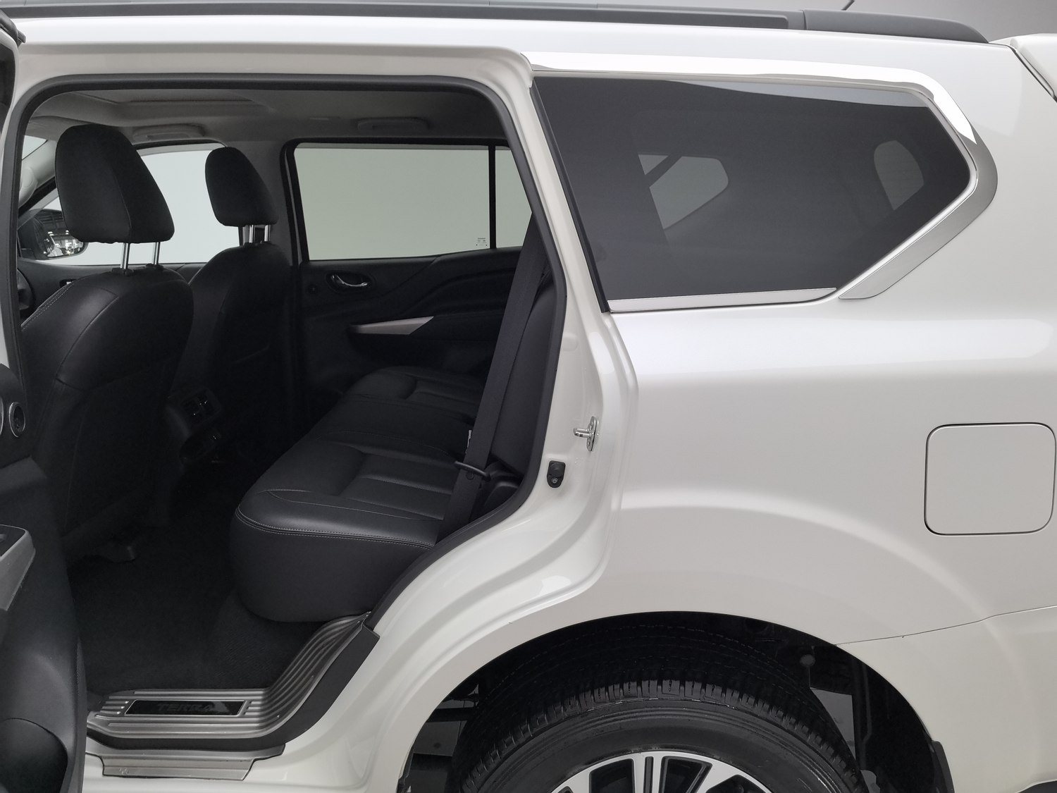 Used Nissan Terra 2020 2.5 AT