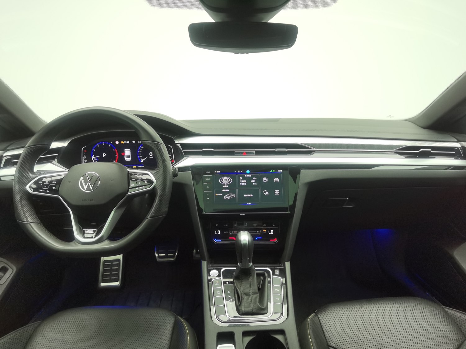 Used Volkswagen CC 2023 2.0 AT